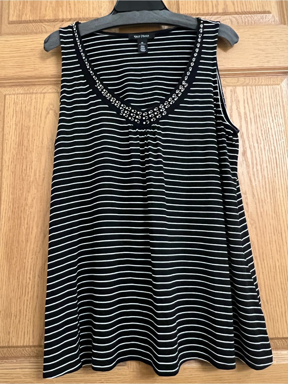 White House Black Market Sleeveless Tank Top